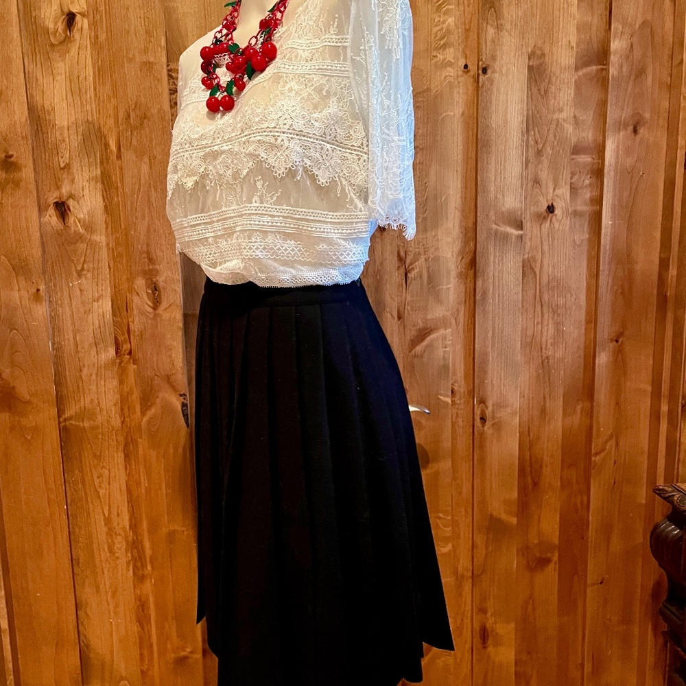 J Peterman Navy Blue Wool Schoolgirl Pleated Jagged Hem Wool Skirt 6 Waist 29" S